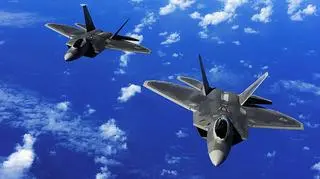 F-22 nad Pacyfikiem. Sporo z tych maszyn spędzi w 2013 r. mniej godzin w powietrzu?