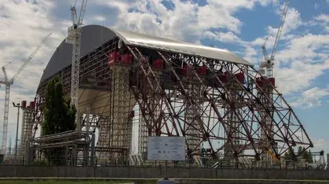 Sarkofag w Czarnobylu ma przykryć docelowo całą elektrownię atomową. Do katastrofy doszło 26 kwietnia 1986 roku