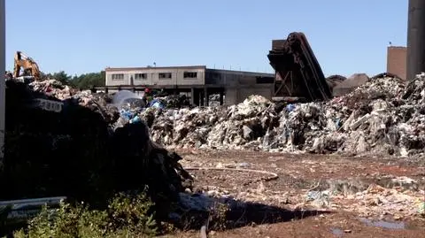 Polish government is trying to put the series of waste fires to an end