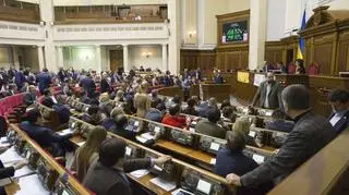 Deputowani poparli ustawę o elektronicznym deklarowaniu dochodów urzędników państwowych