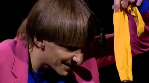 Nie widzi kolorów. On je słyszy 