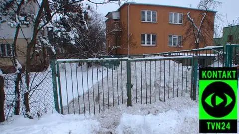 "Wysypali śnieg na działkę i uciekli"