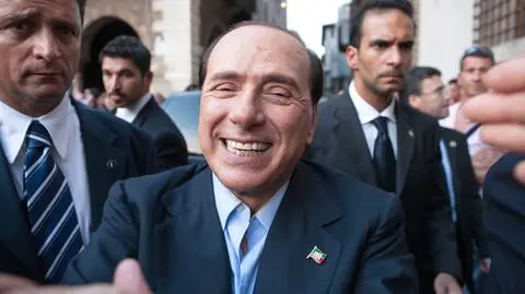Silvio Berlusconi miał 75 lat odchodząc z urzędu premiera