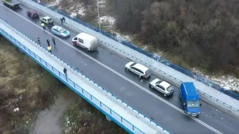 Karambol w Małopolsce. Wszystko przez śliskie drogi