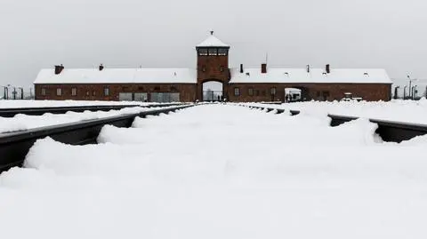 Prezydent podpisał ustawę o IPN (materiał magazynu "Polska i Świat" z 6.02.2018 r.)