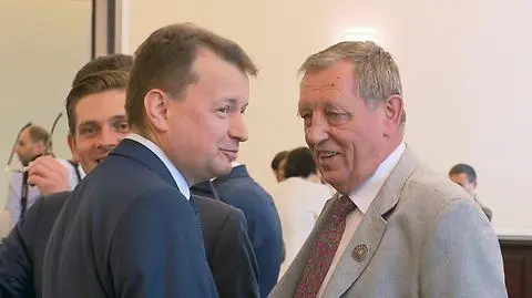 Jan Szyszko został zapytany o to, co stało się z kopertą przekazaną Mariuszowi Błaszczakowi 