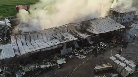 Spłonął tartak. Strażakom brakowało wody
