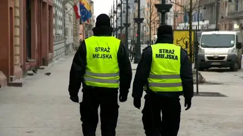 Przełożony każe, strażnik miejski jeździ. Naczelnik ukarany