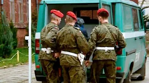 Sąd zdecydował, że kolejni żołnierze obwiniani w sprawie Nangar Khel opuszczą areszt