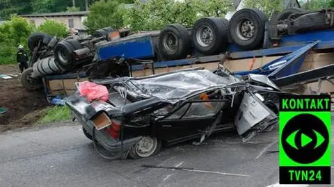 Makabryczny wypadek na krajowej "siódemce"