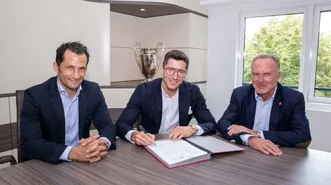 "Bayern has become my sporting home," Lewandowski said in a club statement