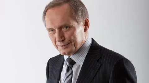 Zdjęcie: Uładzimir Niaklajeu. Nagranie archiwalne: Białorusini protestują przeciwko dekretowi o nakładaniu specjalnego podatku na obywateli, którzy nie pracują