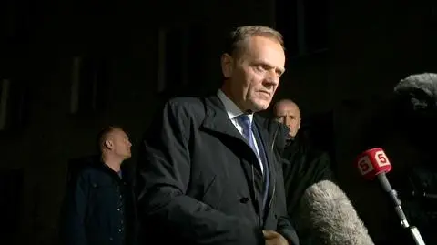 Donald Tusk w połowie kwietnia był przesłuchiwany, zeznając jako świadek w śledztwie dotyczącym współpracy Służby Kontrwywiadu Wojskowego z rosyjską Federalną Służbą Bezpieczeństwa (video 19.04.2017)