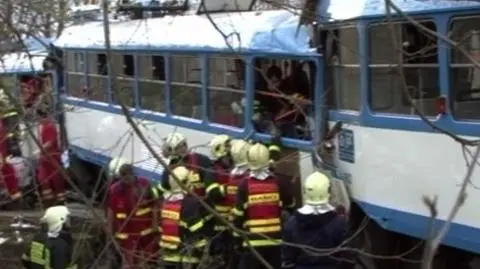 Cztery osoby zginęły w zderzeniu tramwajów