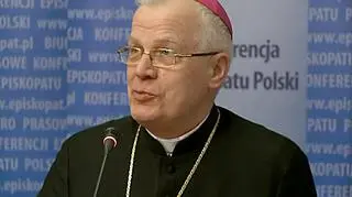 Biskupi zapewniają o modlitwie w intencji papieża 