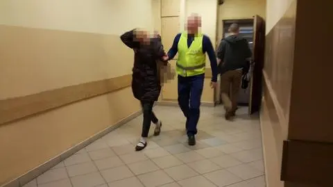 Elbląg: Obudził się i zobaczył sąsiadkę z tłuczkiem do mięsa