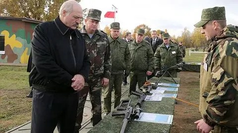 Łukaszenka boi się "dzielnych ludzi" z Donbasu