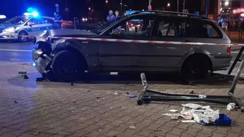 19-latek podczas driftu wjechał w tłum. Nie trafi 
do więzienia, ale za kierownicą długo nie usiądzie