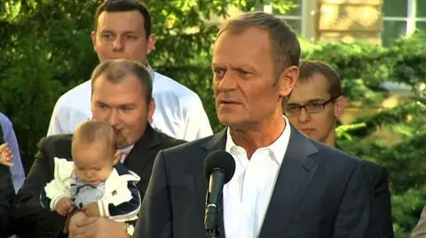 Donald Tusk w czasie sobotniej konferencji prasowej