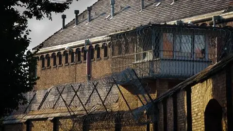 Kobieta przychodziła na widzenia do wronieckiego więzienia