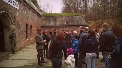 Otworzyli fort na Święto Niepodległości. "To ostatnia taka wycieczka w tym roku"