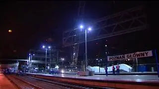 W nocy z środy na czwartek zamontowano trzecią potężną kratownicę