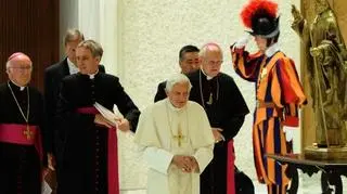 Benedykt XVI: Czujmy się wszyscy razem współpracownikami prawdy, która jest, jak wiemy, jedna