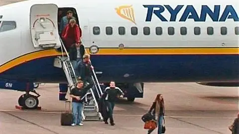Toaleta w samolocie? Płacisz funta
