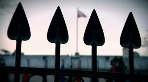 Szef MON chce mieć prawo degradacji żołnierzy, ktorzy są poza armią 
