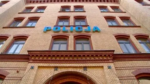 Komisariaty jak spod sztancy