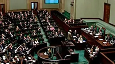 PiS mocno traci, PO umacnia pozycję