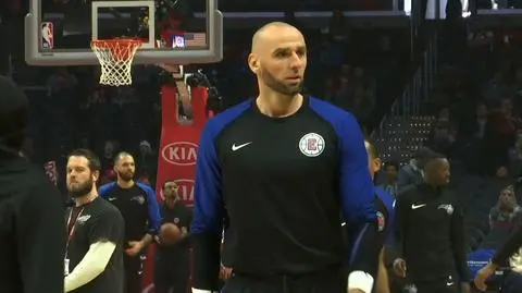 Polish cheerleaders and pierogi. Gortat changed the game in the Polish heritage night 