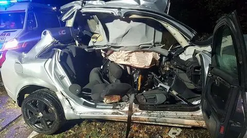 Kierowca i pasażer mieli małe szanse na przeżycie