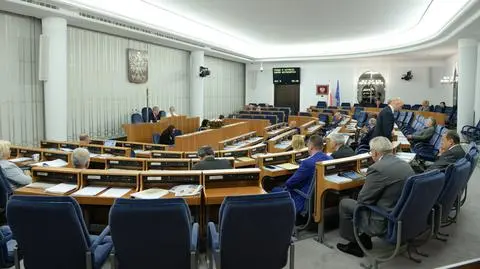 Nie będzie referendum 25 października. 
Senat odrzucił wniosek prezydenta
