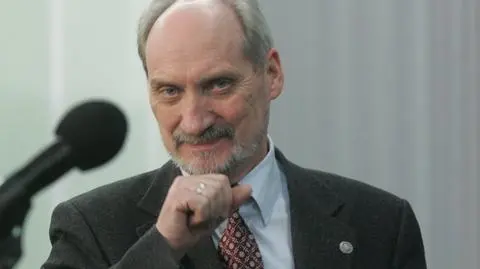 Macierewicz: Pozwę premiera