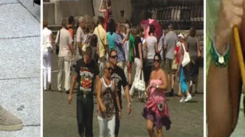 Dekolty, skarpety w sandałach i słońce