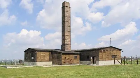Turcy oskarżeni o gesty "Heil Hitler" przed krematorium na Majdanku