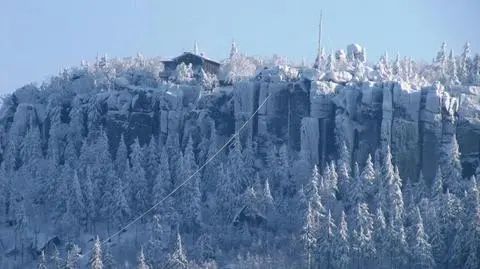 Zgubili szlak, wezwali pomoc. "Ratownicy brnęli po pas w śniegu"