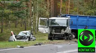 Czołowe zderzenie na drodze krajowej