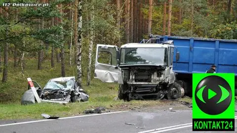 Czołowe zderzenie z ciężarówką. Jedna osoba nie żyje
