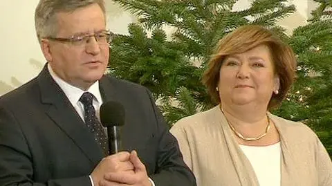 Prezydent Komorowski wraz z gośćmi dekorował wypieki. Pałac prezydencki przygotowany na święta