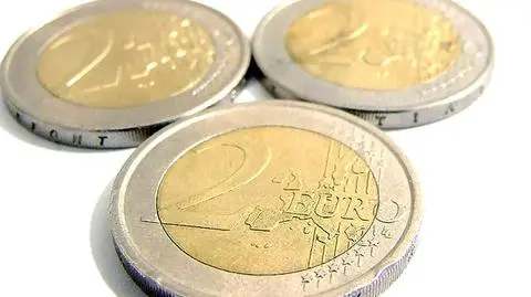 Krzyże i aureole znikają ze słowackich euro. Tego chce Unia