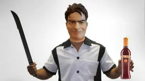 Wygrał Charlie Sheen z butelką krwi tygrysa