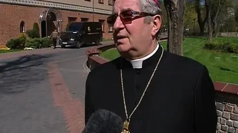 Abp Głódź o ks. Jankowskim: - To człowiek chory