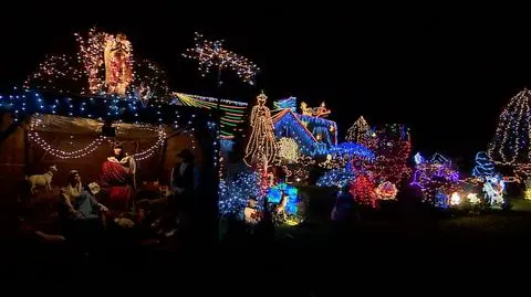 Rozświetlony dom w Polkowicach. W tym roku jego właściciele zainstalowali 67 tys. lampek