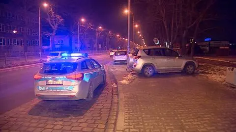 Wrocław. Kierowca uszkodził cztery auta i uciekł policji