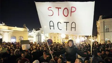 3 studentów
 i 250 tys. podpisów ws. referendum