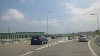 Oddano niespełna 10 km drogi, ale skrócą one dojazd do Żywca o 25 minut. Poza tym kierowcy mogą czuć się bezpieczniej i bardziej komfortowo. 