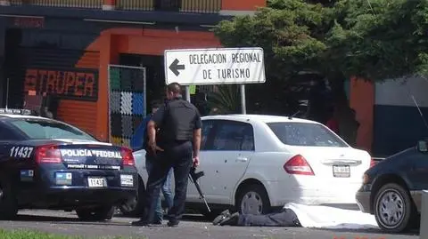 W strzelaninach zginęło pięciu policjantów