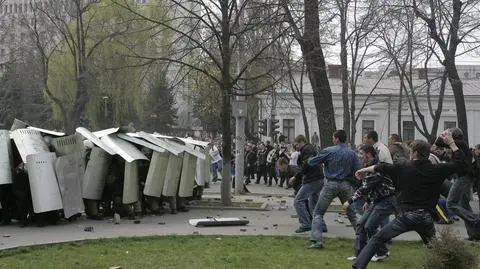 Rewolucja czy prowokacja?